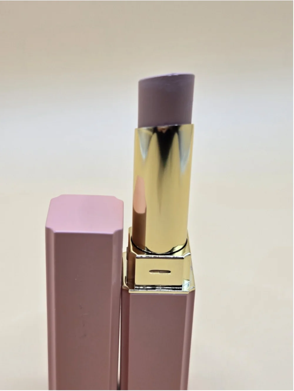 Oulac Sensual Glow Rich Creme Lipstick SG01 Bare Nude Satin Finish NWOB 0.14oz